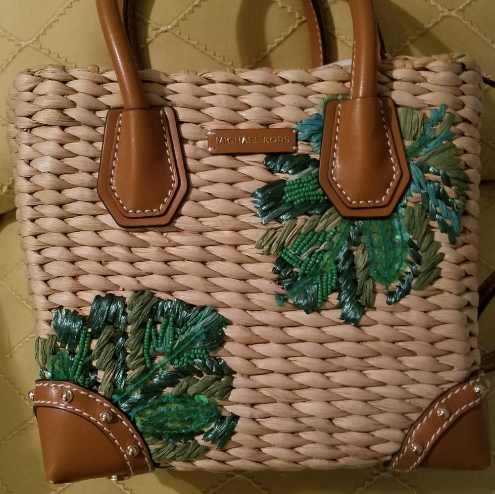 Micheal kors purse